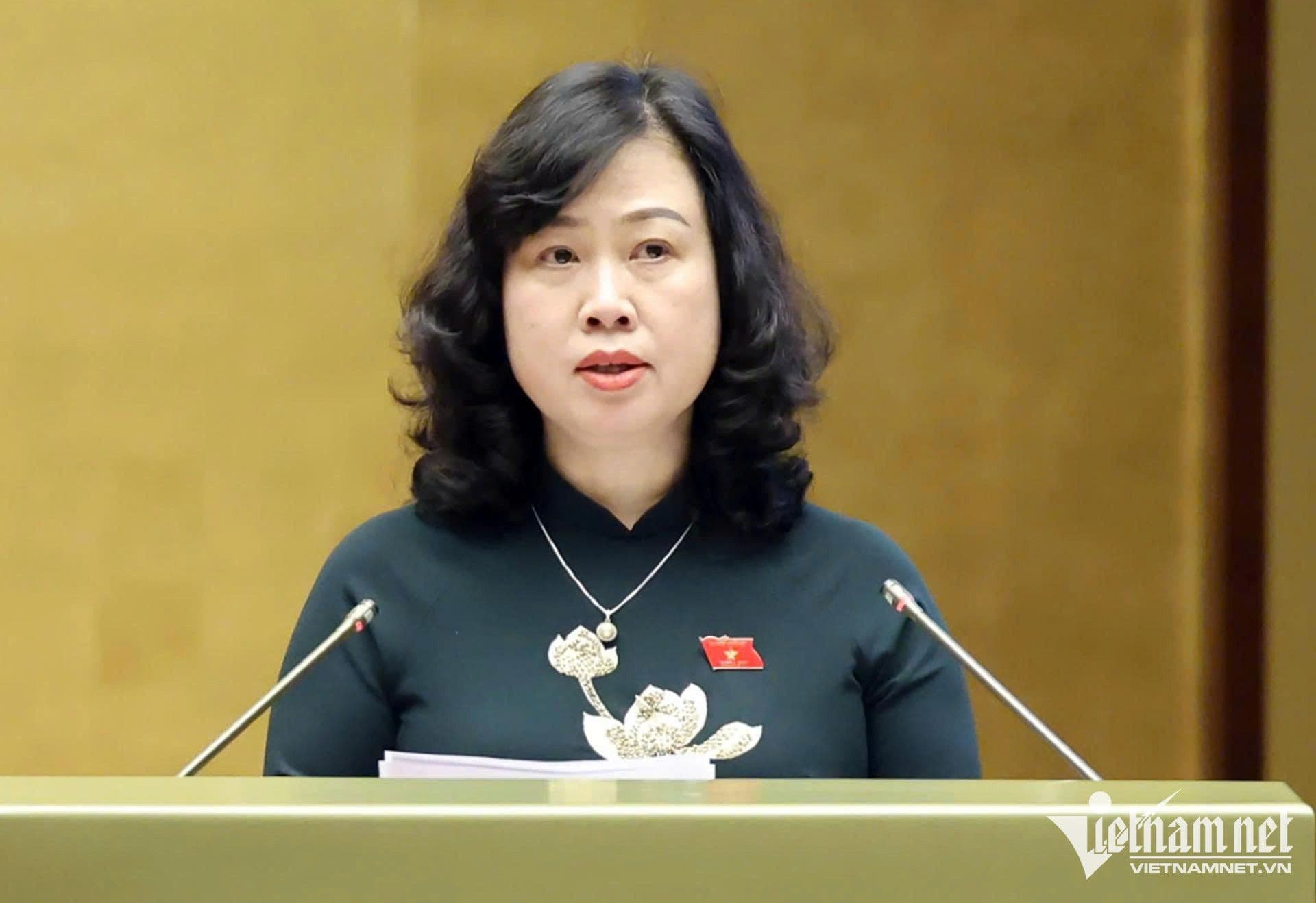 A government official delivering an address during a legislative proceeding.
