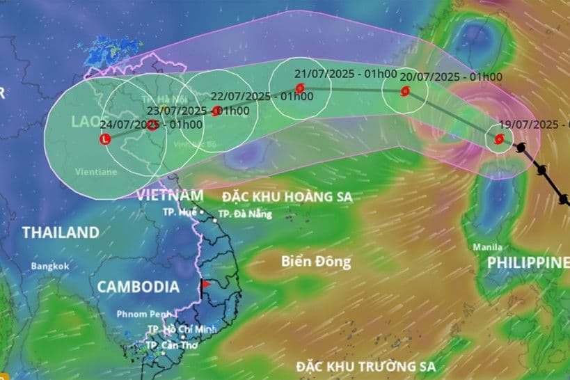 Carte de la trajectoire prévue du typhon Wipha entrant en Mer de Chine méridionale et se dirigeant vers le Golfe du Tonkin.