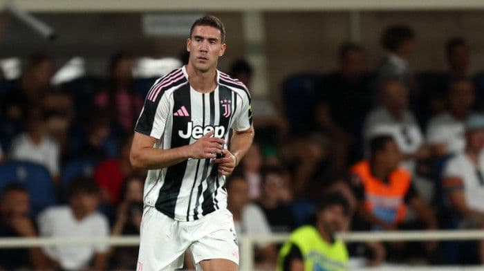 Dušan Vlahović on the field during the intense Derby d'Italia, where the script dramatically flipped for Juventus.