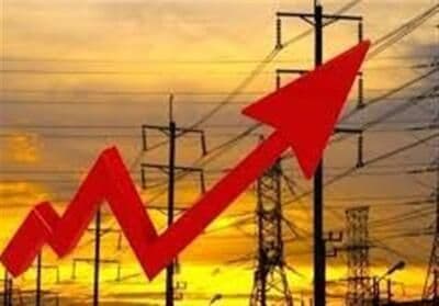 Graphique avec une flèche rouge ascendante sur des lignes électriques, symbolisant le défi de la consommation électrique que Golestan s'efforce de résoudre.