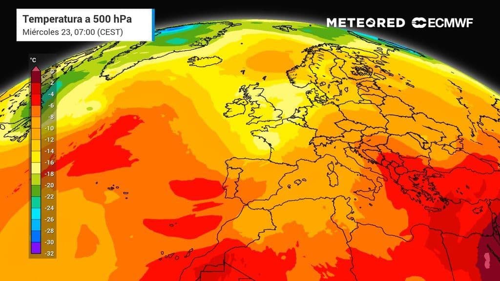 Mapa de temperatura a 500 hPa sobre Europa, mostrando la entrada de aire más frío sobre la Península Ibérica, consecuencia de la interacción entre el chorro polar y el anticiclón de las Azores.