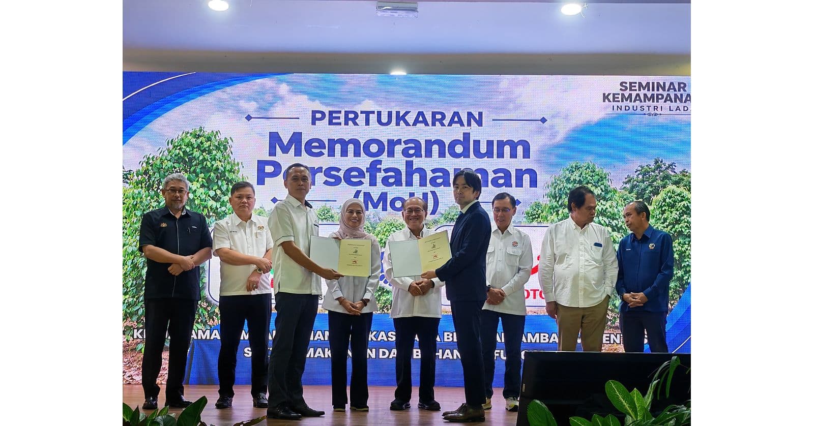 Officials from the Malaysian Pepper Board during a formal presentation regarding Sarawak Pepper.