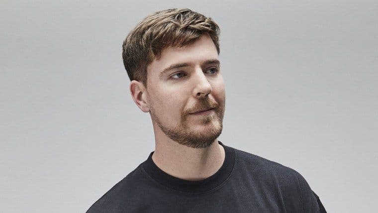 Portrait de MrBeast, une mégastar du contenu en ligne.