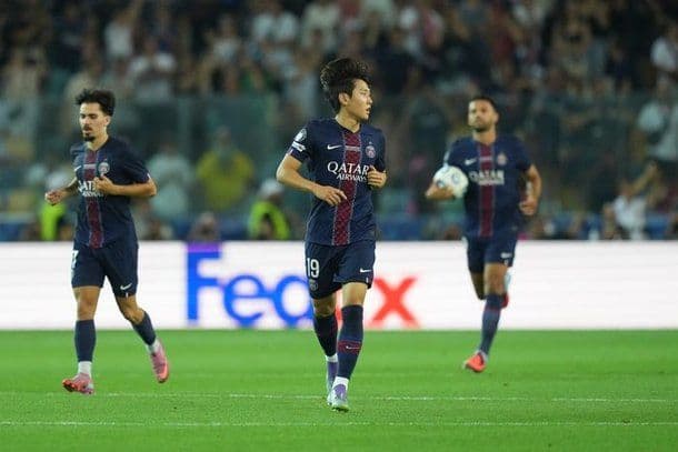 PSG players, including Lee Kang-in, in action during the intense UEFA Super Cup match.