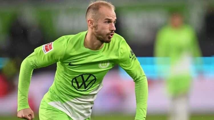 Vaclav Cerny, ailier tchèque, en maillot de Wolfsburg, au cœur des négociations de transfert vers Beşiktaş.